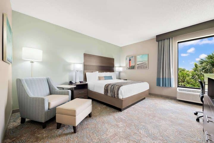 Room 5 of 29