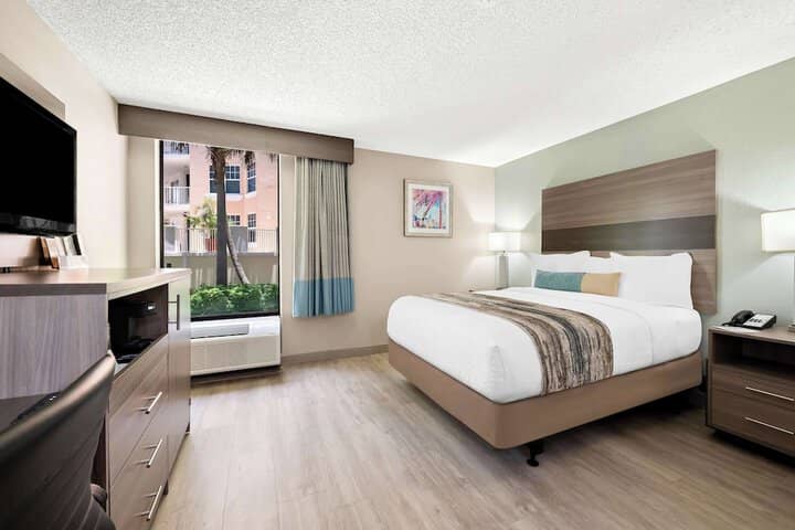 Room 8 of 29